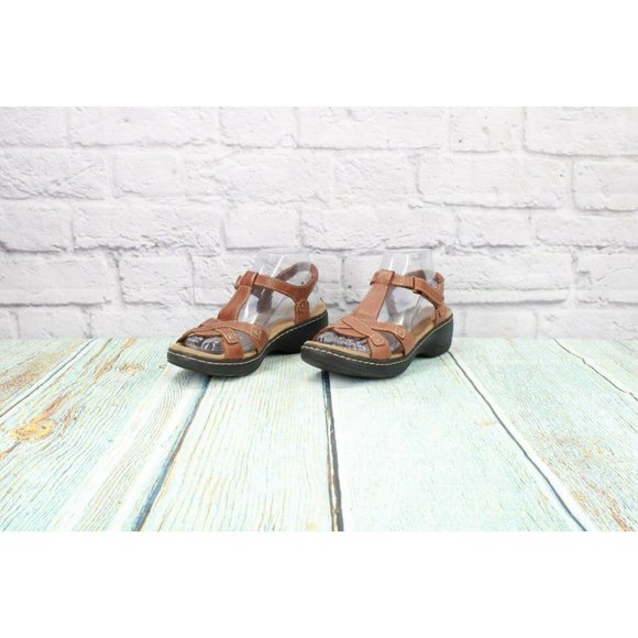 Clarks Hayla Flute  Brown Leather Ankle Strap Wedge Sandals Size 7 M - Picture 2 of 9